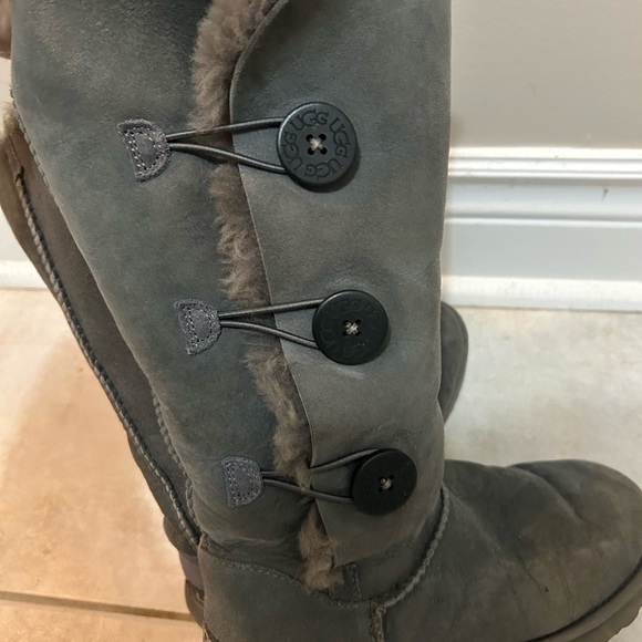 UGG Women's Gray Winter Boots - Picture 3 of 4
